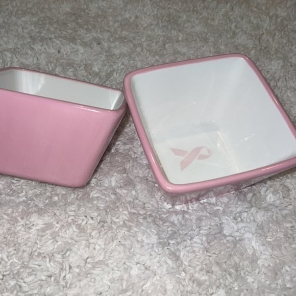 Set of 2 Pampered Chef Help Whip Cancer Square Pink Bowls PLUS Small Bowl Caddy - Picture 4 of 6